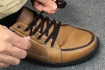 足蒸れに悩む４０代男性からのお悩み　サウナでは汗をかいても臭わないのに…