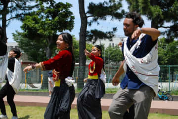 千葉市の幸町団地、初のフェスタ　異文化知り共生目指す　ダンスやセミナーで相互理解