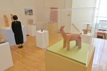 埴輪32点、古代感じて　常陽史料館で企画展　古墳壁画の実寸大写真も　茨城・水戸