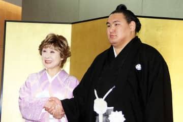 豊昇龍の“日本の母”小林幸子が横綱昇進を祝福　「子どもが大好きですごく優しい」素顔も明かす