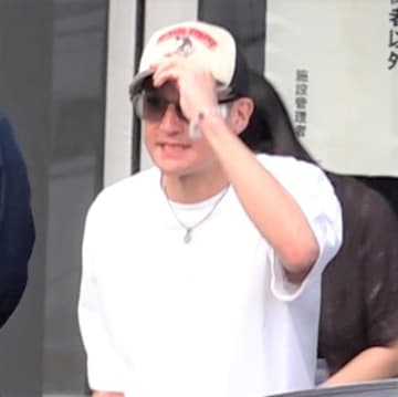 【動画】TOKIO・松岡昌宏、報道陣に一礼　国分太一の報道翌日に石川で舞台　観客が見た表情