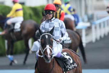 【STV杯】武豊「最後は切れました」ゴールドサーベルが鮮やかな差し切りV