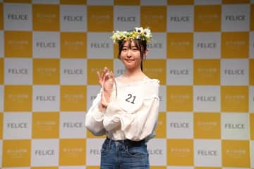 美少女図鑑AWARD2025で、髙桑凜羽が歴代最多8冠の栄光を手に♡
