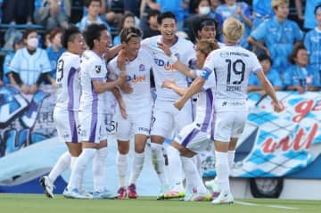 広島がゴールラッシュ！ 木下康介の２発など、大量４得点で完封勝利！ 横浜FCは３連敗に