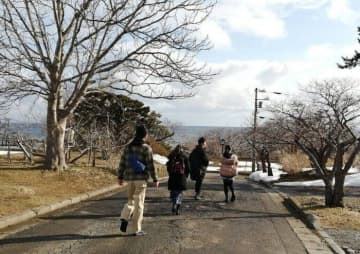 「なまけている」「やる気がない」と誤解されるのがつらい子どもも。病気のためのけんたい感や体調の波からなのに･･･【小児膠原病体験談】