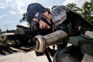 【コスプレ】「怪獣8号」亜白ミナの造形クオリティがハンパない！シルエットはまるで映画のワンシーンのよう【写真8枚】