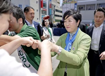 都政、少子化と一極集中が課題　周辺自治体から批判