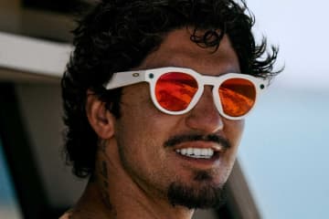 Meta、OakleyとコラボしたAIグラス。最大3Kで動画撮影