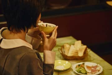 実は“モーニング王国”の高知県　昭和レトロな喫茶店で出合う意外な組み合わせ　トーストと一緒に出てくるまさかの汁物とは