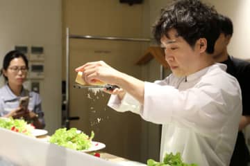 発酵食品使用のオリジナル料理 人気YouTuberとコラボの期間限定レストランで提供 マルコメ