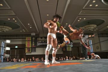 【A-TEAM】長谷川一孝が“盟友”橋本友彦への思いを胸に3年2ヵ月ぶりにWEWジュニア王座奪還！「僕がジュニアの象徴としてA-TEAMを引っ張っていく」