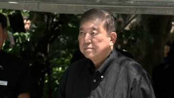 石破首相がひめゆりの塔を訪れ献花　沖縄訪問の理由について「戦争の悲惨さをもう一度胸に刻まねばならない」