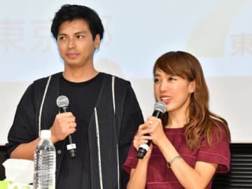 第3子妊娠中の川崎希、夫・アレクとの歴代“マタニティフォト”公開し「年取ってます?!」「ずっと美しい」の声