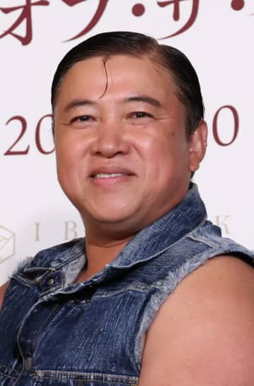 「しょくぱんまん？」スギちゃんの覆面姿に反響「新しい超人」「センス大爆発だぜぇ」