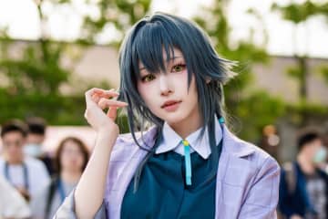 【コスプレ】台湾でもアイドル人気がすごかった！カメラマンに取り囲まれる「学マス」月村手毬の日本人美女レイヤー【写真10枚】