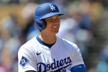 大谷翔平の“胸ぐら掴み”から1か月半…　激写された奇妙なやり取り「漫才コンビ」