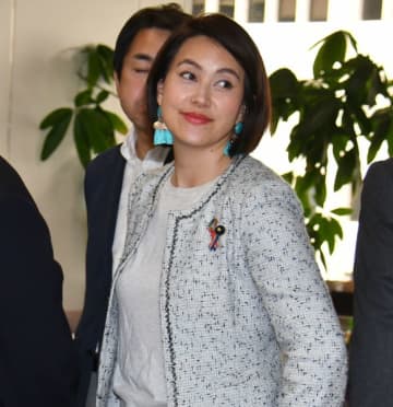 元女子アナ龍円愛梨氏が「職業都議会議員」として高評価のワケ…今井絵理子氏ら“嫌われ組”との決定差とは？