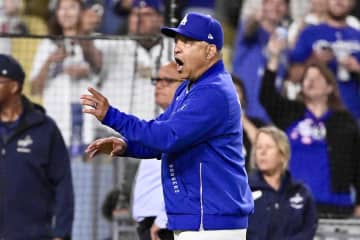 大谷翔平への死球は「故意だと思いました」　怒り収まらぬロバーツ監督が感じた“異変”「右投げの投手がわざわざ…」