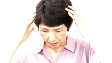 52歳長女「私、老後破産するかも」と首が回らず絶望…〈年金月14万円・貯金300万円〉78歳父の“どんどん増えていく老人ホーム費用請求額”【FPの助言】