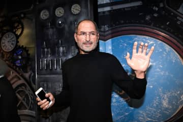 iOS 26ベータ2に未発表iPhone向け壁紙が発見。「iPhone 17 Air」裏付けか
