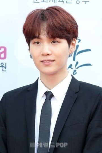 「BTS」SUGA、5億円寄付の影響力…ファンらも参加し“1日で2000万円以上”の寄付金
