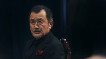 吉田鋼太郎が帝王賞CMで池田エライザと共演…「DIRT IS BRAVE.」 ベートーヴェン「運命」に乗せて競馬の魅力を熱演