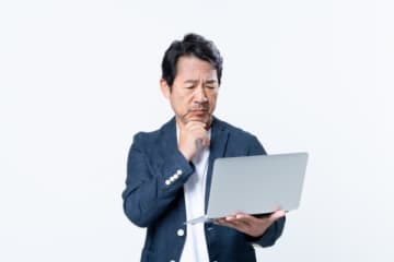 ウザすぎる…部下の手柄にタダ乗りして「それぐらいさせてもらわないと旨みが無いだろ」と言い放った上司　残業申請書を破り捨てる暴挙も
