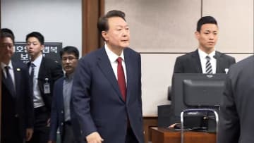 韓国検察が尹錫悦前大統領の拘束令状を請求　特殊公務執行妨害の容疑　弁護団は正当な手続きによる検察の要請あれば出頭に応じる考え示す