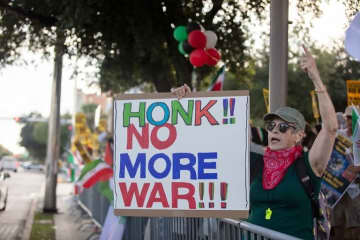 トランプ大統領のイラン空爆、米国民の５６％が不支持　ＣＮＮ世論調査