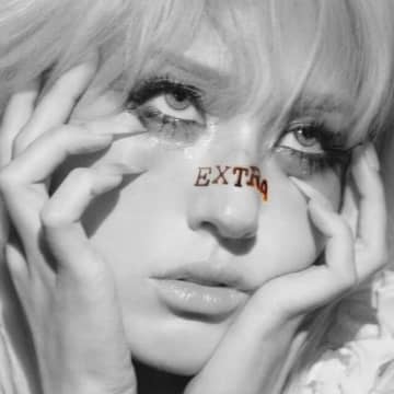 チョン・ソミ、デジタルシングル「EXTRA」カバーイメージが公開…ギャップのある魅力を披露