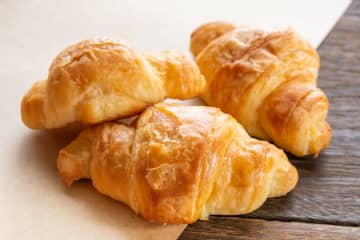 市販のパンが大変身？ひと手間加えた「菓子パン風」おやつレシピ