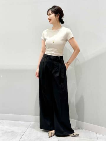 どう着るのが正解？【GUのベージュ】人気店員さんはこう着る♡「サマ見えコーデ」