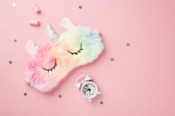 【50代からの快眠術】夏もぐっすり眠るために最適な寝室の環境とは？ おすすめの寝具は？