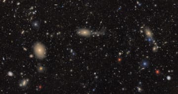 ベラ・ルービン天文台が待望の画像初公開　おとめ座銀河団と三裂星雲・干潟星雲を観測