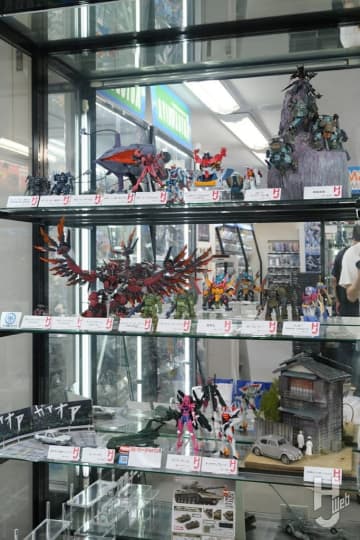 【作例展示中】 gMS-Ω GQuuuuuuX ヘッドモデルなど、月刊ホビージャパン2025年8月号の作例が大集結！【ヨドバシカメラ新宿西口本店 ゲーム館 2F】