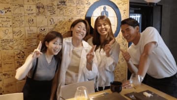「粋なサプライズ」「羨ましい！」谷川萌々子、槙野智章ら豪華メンバーと食事を満喫