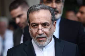 イラン外相、核拡散防止条約への参加見直しを示唆