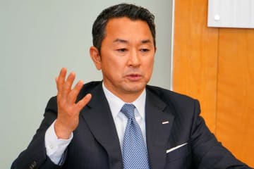 【石野純也のモバイル通信SE】「金を使って取り戻す」からMAX・銀行で反転攻勢　ドコモ前田社長に聞く