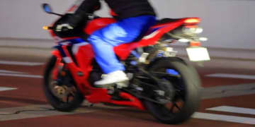 バババババババババ！ 爆音バイクに「ダサすぎ」「この世で一番嫌い」…“不正改造車”自己顕示欲が招く、あまりに大きな代償