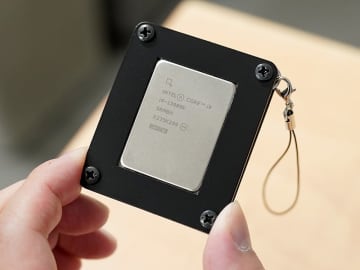 お気に入りのCPUを身につけられる「CPUキーホルダー」が長尾製作所から
