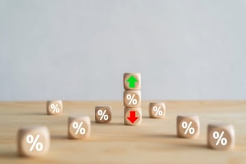 「年金23万円」では足りない現実…。トランプ関税で“物価1.5倍”時代が来る？