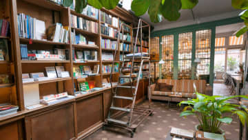 「近所の本屋さん」は減っているというのに、私がオンライン書店でめっきり本を買わなくなった理由