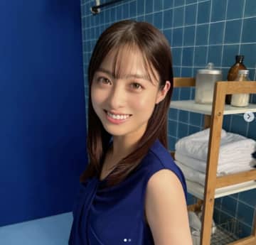 「最終回のオフショットがエモい」橋本環奈、"天久鷹央の推理カルテ"の"最終話宣言ポーズ"が尊いと話題沸騰
