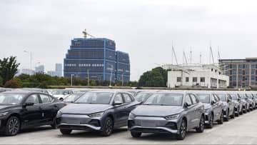 中国の地方政府、「ゼロキロ中古車」輸出を後押し