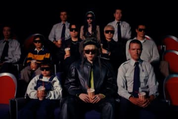 m-flo×ZICO×eillの個性が「EKO EKO」MVで共鳴