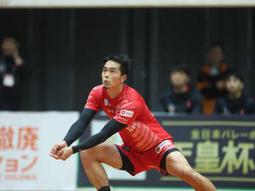 STINGS愛知　元サントリーの藤中謙也の加入を発表