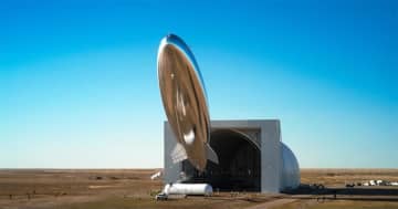 ソフトバンク、26年に「空飛ぶ基地局」実現へ　浮力で飛ぶ新型「HAPS」
