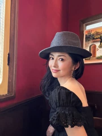 【CDJインタビュー】突然、しゃっくりのように曲作りが止まらなくなった… 実力派歌手が初のアルバムを発表 高遠彩子