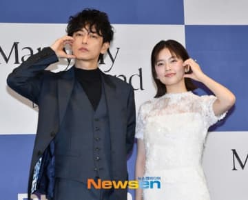 【PHOTO】小芝風花＆佐藤健が訪韓！日本版「私の夫と結婚して」制作発表会に出席