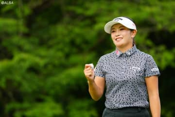 河本結が初の単独首位発進　菅沼菜々2位、小祝さくらは33位